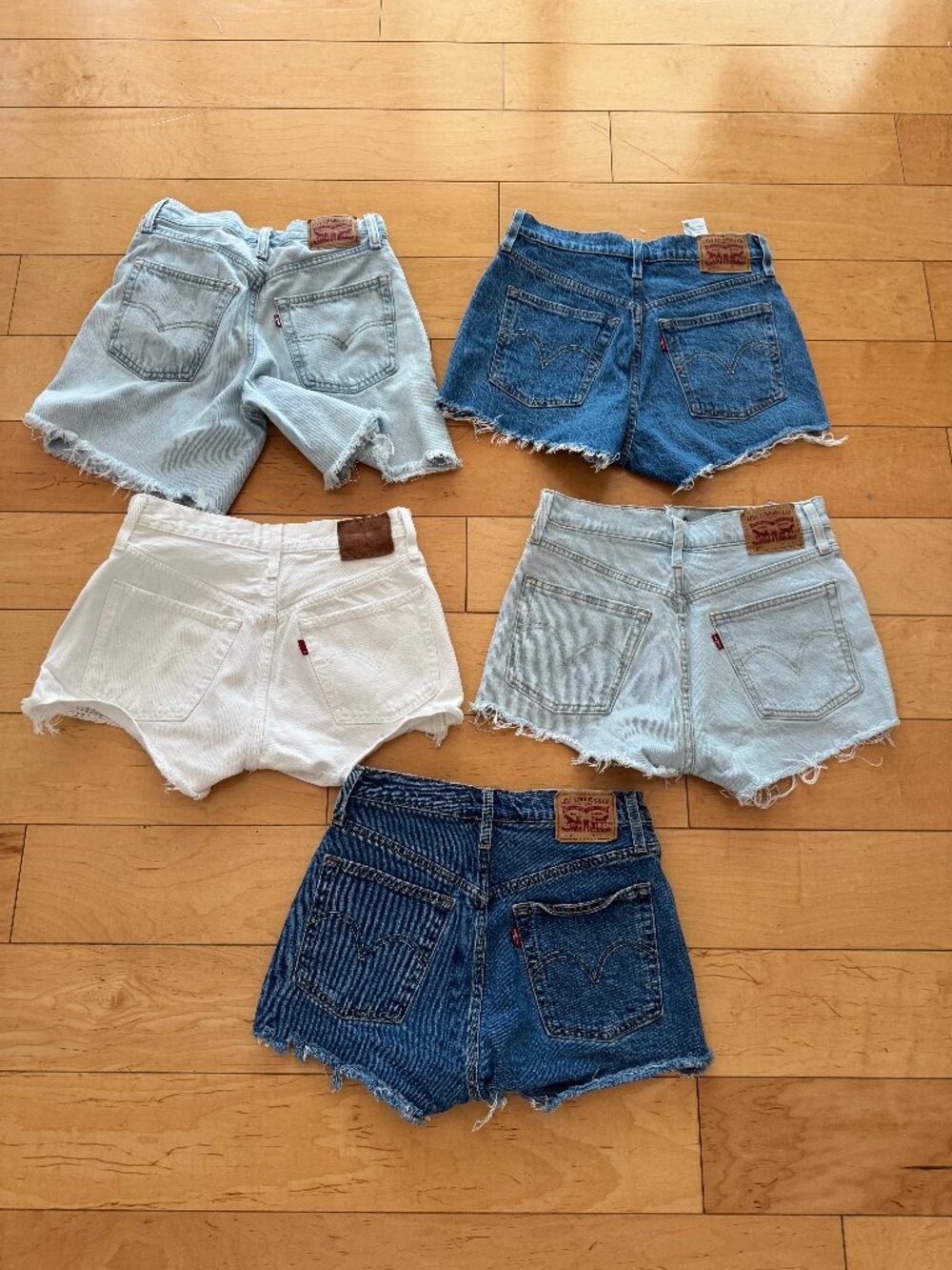 levi jean short xs